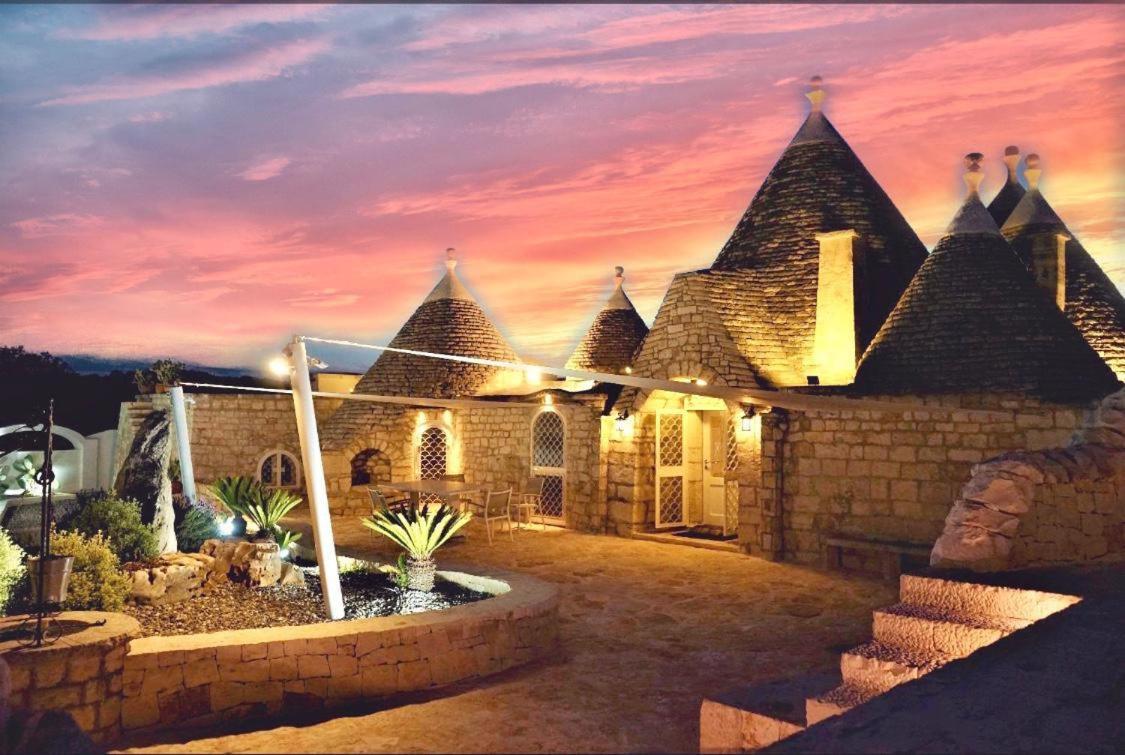 Trulli Tesoro Bed & Breakfast Cisternino Exterior photo